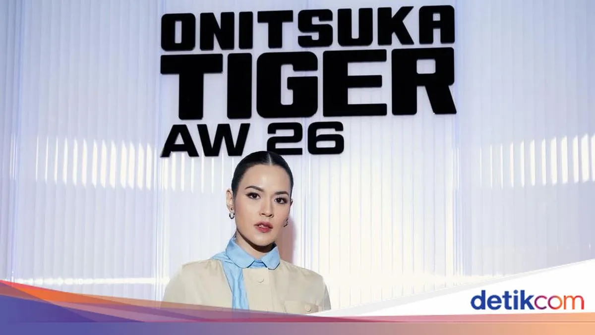Penampilan Preppy Raisa Curi Perhatian di Milan Fashion Week