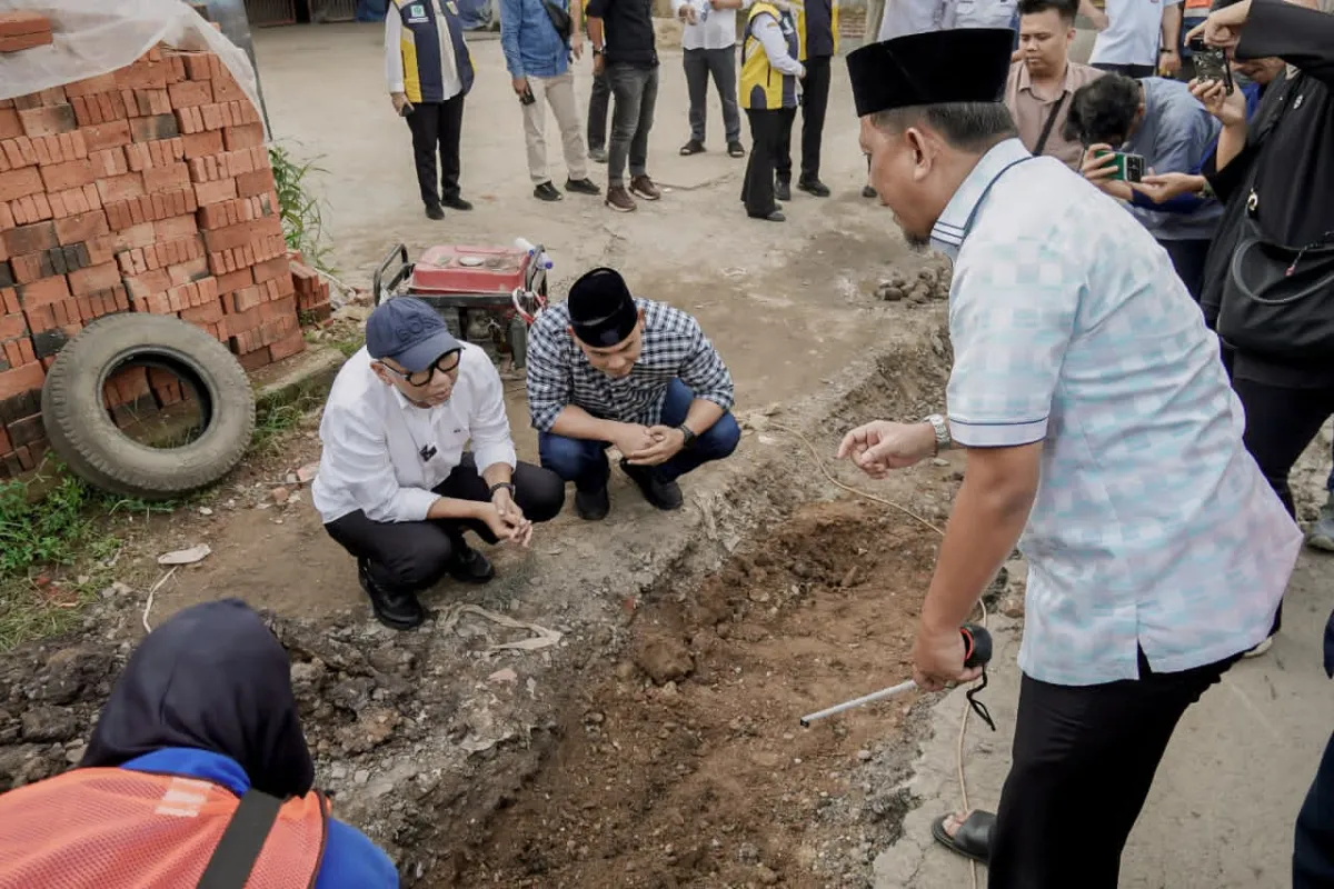 Gubernur Lampung Tinjau Perbaikan Jalan dan Normalisasi Drainase di Jatimulyo