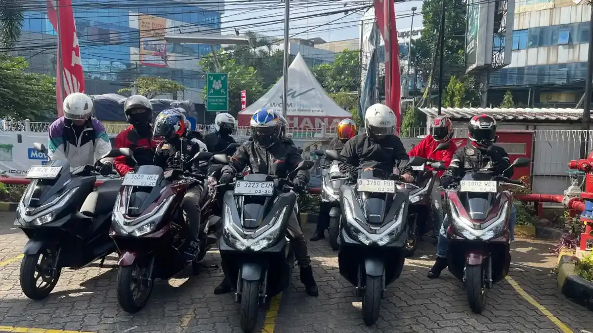 Harga dan Fitur Terbaru Honda PCX160 Maret 2026