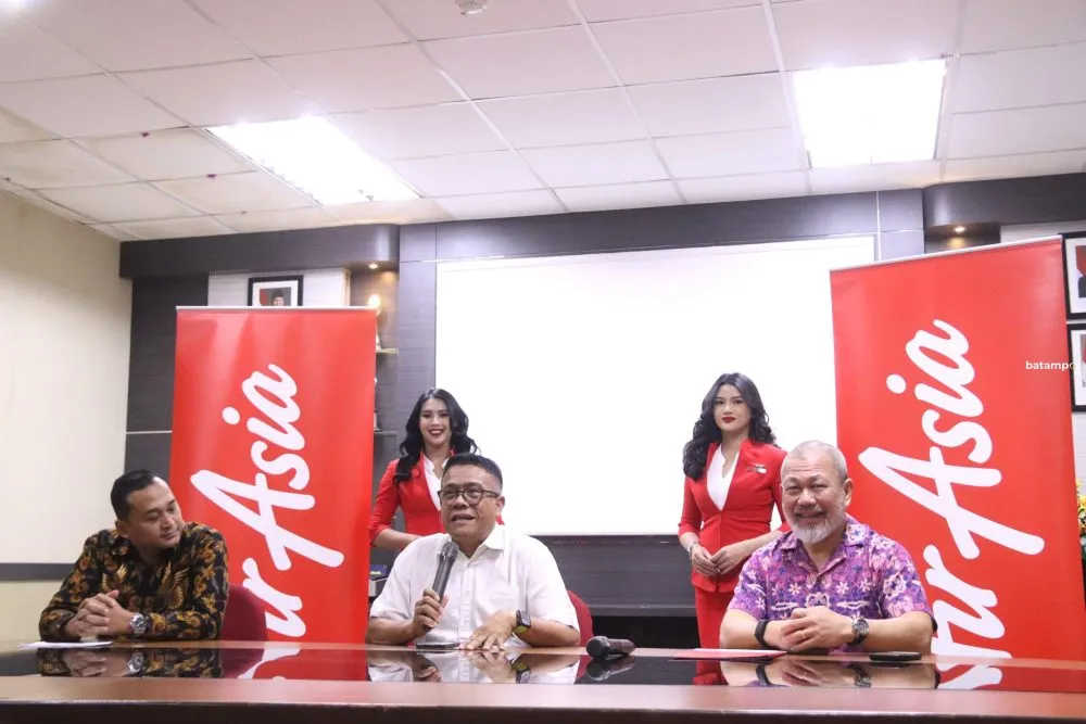 Batam Resmi Buka Rute Penerbangan Harian ke Kuala Lumpur Bersama AirAsia