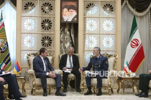 Iran Tegaskan Sikap Melawan Hegemoni AS di Kawasan