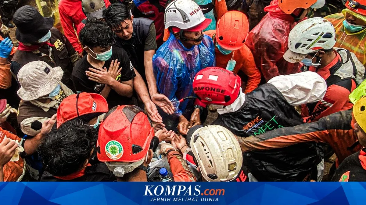 Pencarian Longsor Cisarua Temukan 16 Jenazah di Luar Daftar Korban Hilang