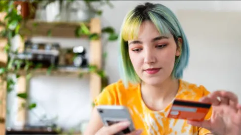 Voucher Gift Card Digital: Solusi Hadiah Praktis di Musim Liburan