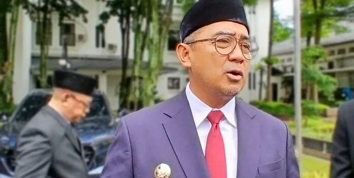 Farhan Lantik Empat Pejabat Baru untuk Perkuat Birokrasi dan Komunikasi di Pemkot Bandung