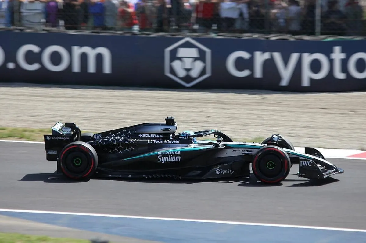 George Russell Raih Kemenangan Perdana di F1 GP Australia 2026