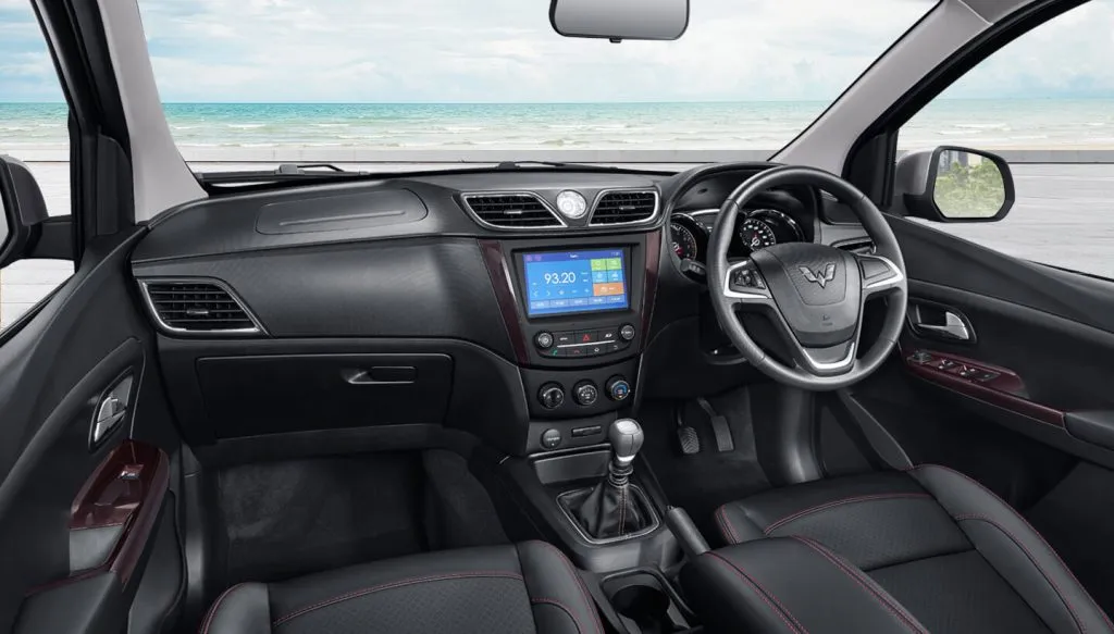Interior Wuling Confero: Kenyamanan dan Elegansi untuk Keluarga