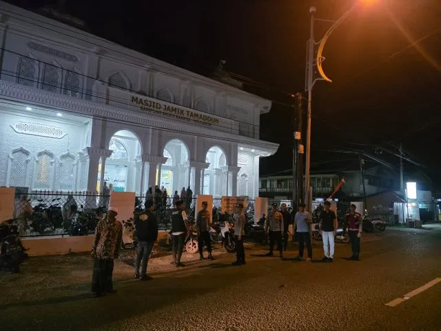 Polres Aceh Barat Patroli Keamanan Selama Salat Tarawih di Ramadan