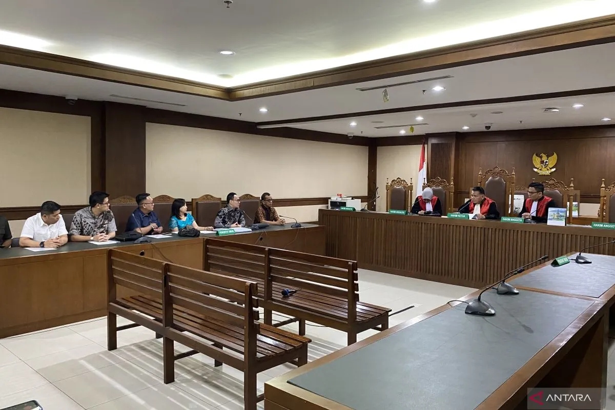 PN Jakarta Pusat Tunda Sidang PK Emirsyah Satar
