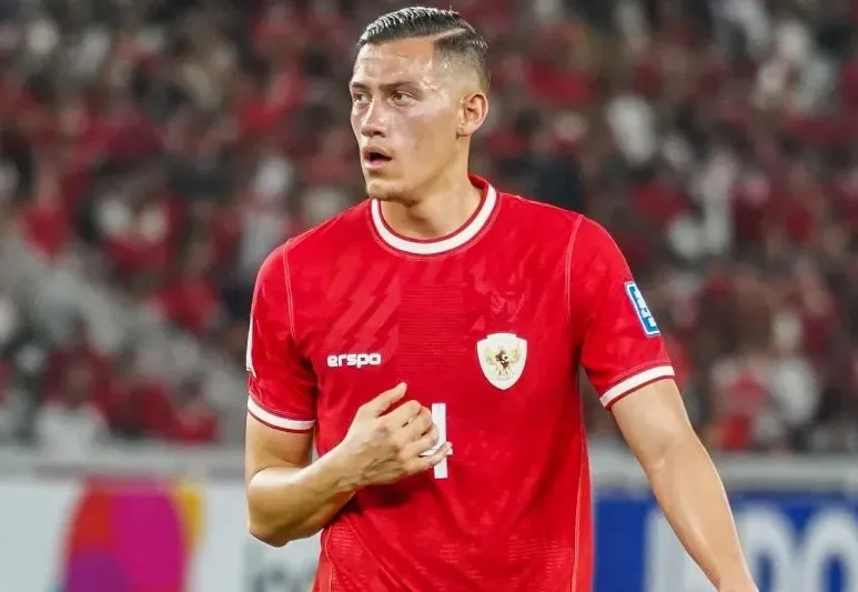 Jay Idzes Bawa Sassuolo ke 8 Besar Serie A dengan Penampilan Gemilang