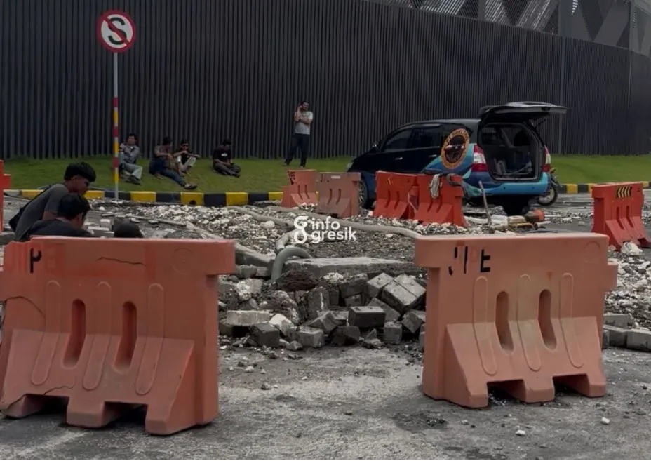 Perumda Giri Tirta Perbaiki Kebocoran Pipa di Dekat JIIPE dalam Dua Hari