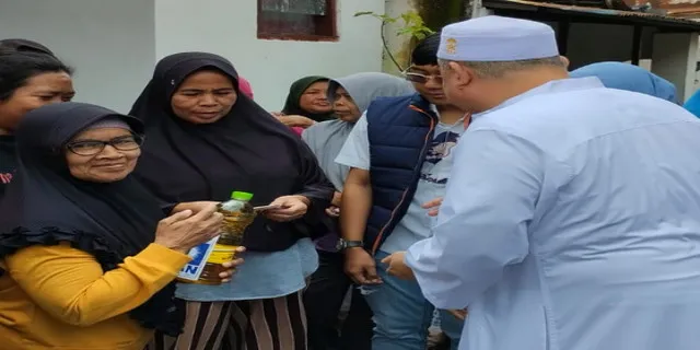 DPD PAN Bandar Lampung Gelar Program Tebus Minyak Goreng Murah Selama Ramadhan