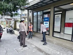 Polsek Sananwetan Lakukan Patroli untuk Amankan Mesin ATM BRI