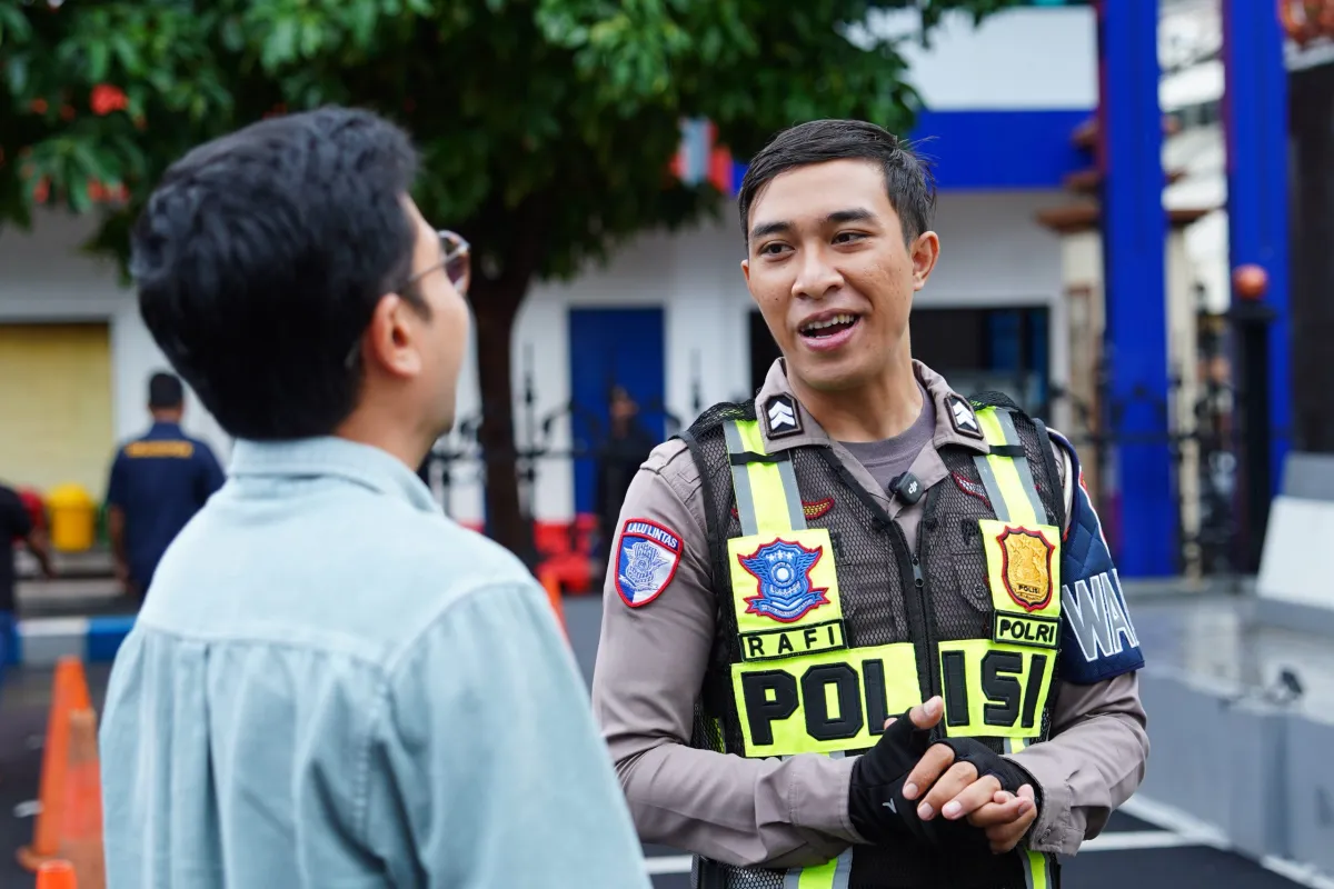 Briptu Ananda Rafi Ajak Komunitas Motor Tertib Berlalu Lintas