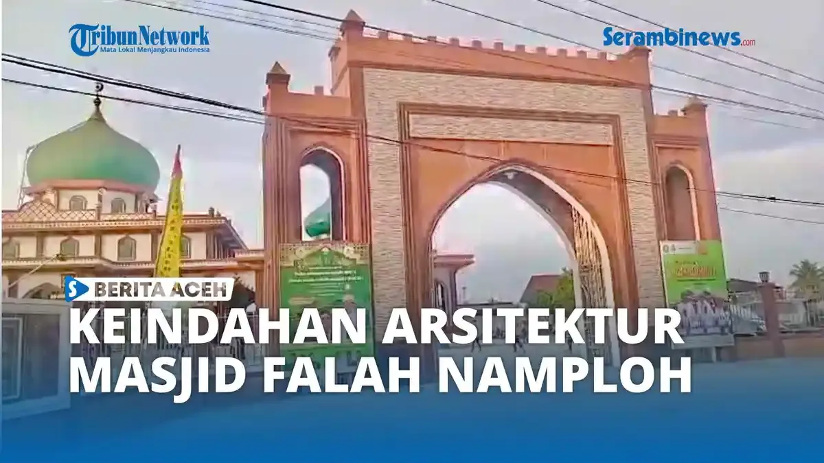 Keindahan Arsitektur Masjid Jamik Al-Falah Namploh di Ramadhan