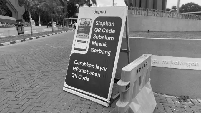 Antrean Panjang di Gerbang Unpad Akibat Sistem Masuk QR