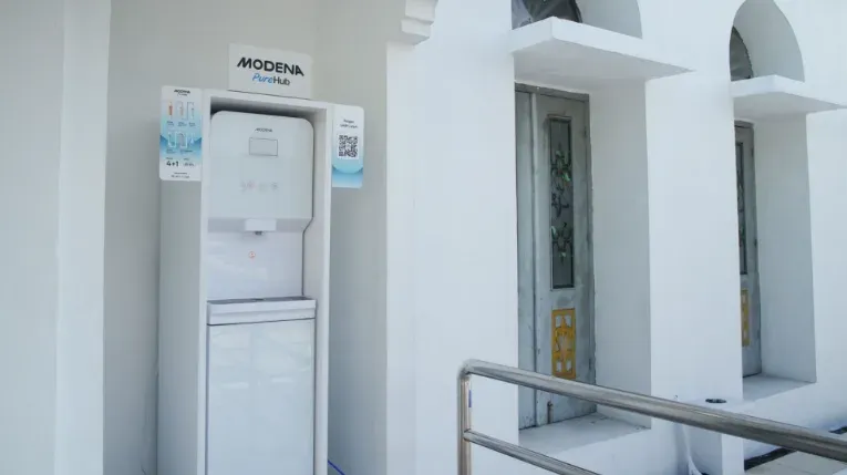 MODENA Luncurkan Fasilitas Air Minum Gratis di Tiga Masjid Besar untuk Kurangi Limbah Plastik