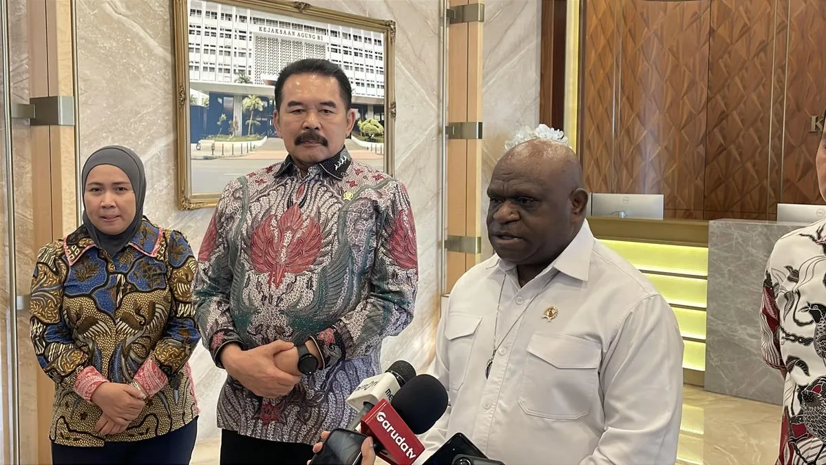 Menteri HAM Tegaskan Teror terhadap Ketua BEM UGM Tidak Melibatkan Pemerintah