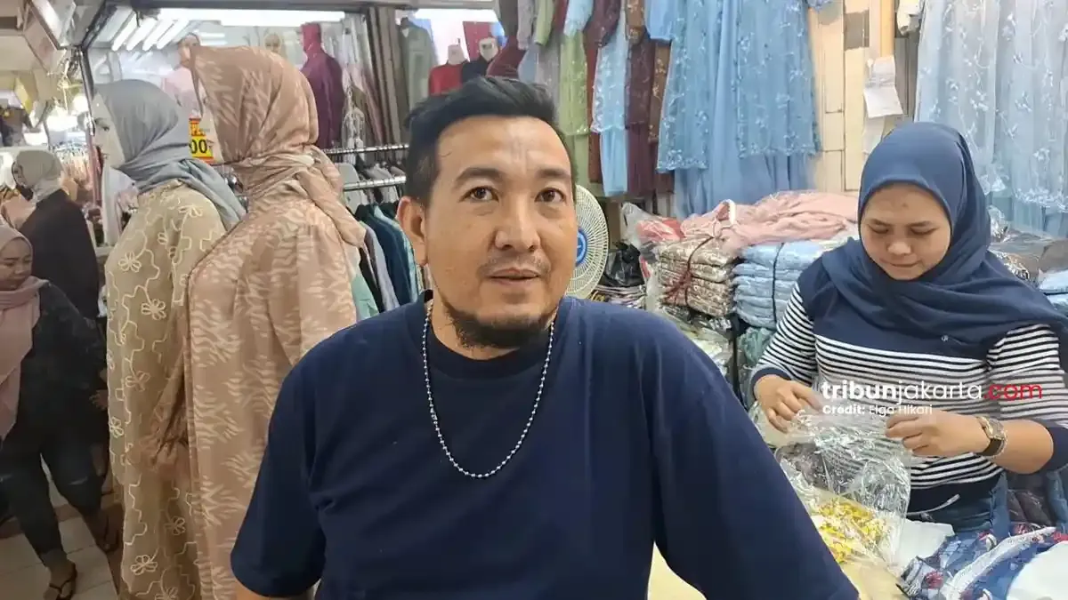 Tren Gamis Viral TikTok Tingkatkan Penjualan di Pasar Tanah Abang Awal Ramadan