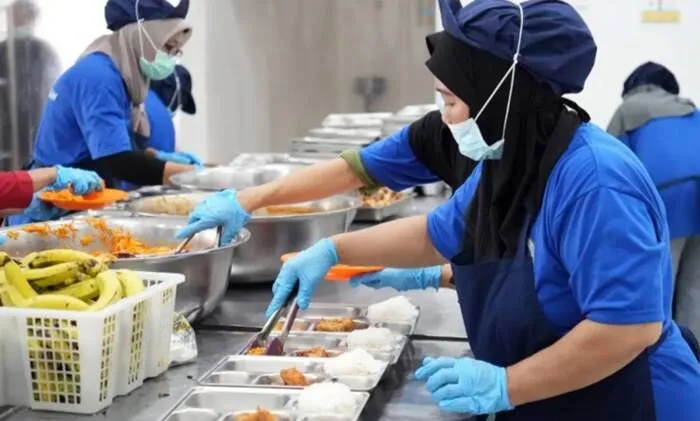 Kemensos dan BGN Luncurkan Program Makan Bergizi Gratis untuk Lansia dan Disabilitas