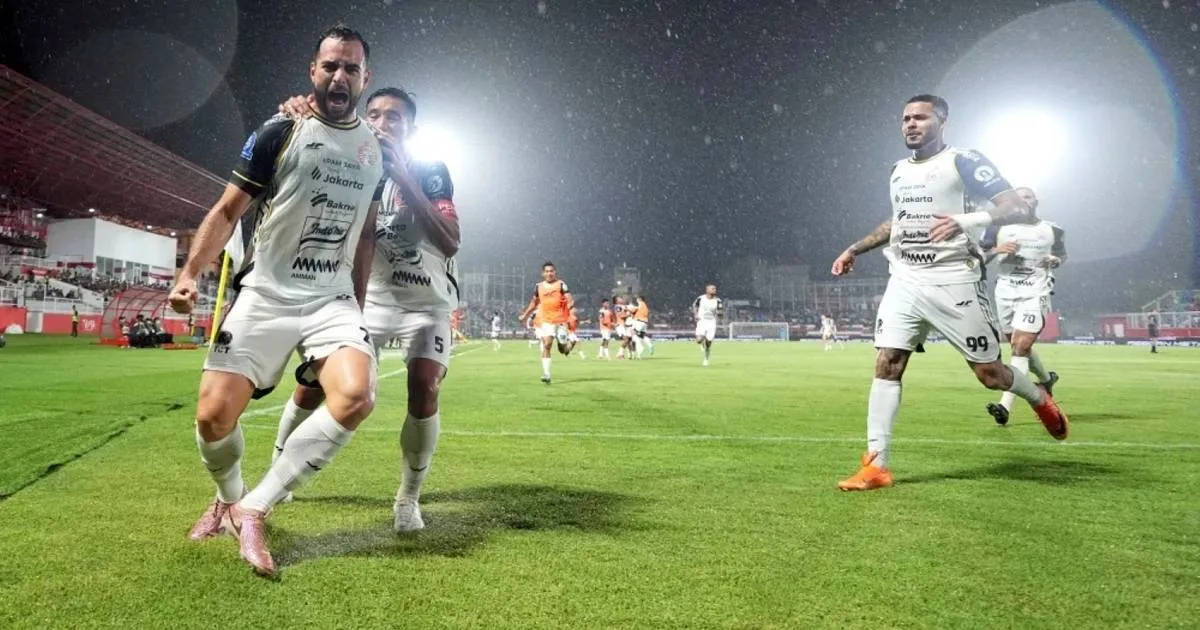 Persib Tertekan Jelang Pertandingan Melawan Madura United, Persija Mengejar di Klasemen