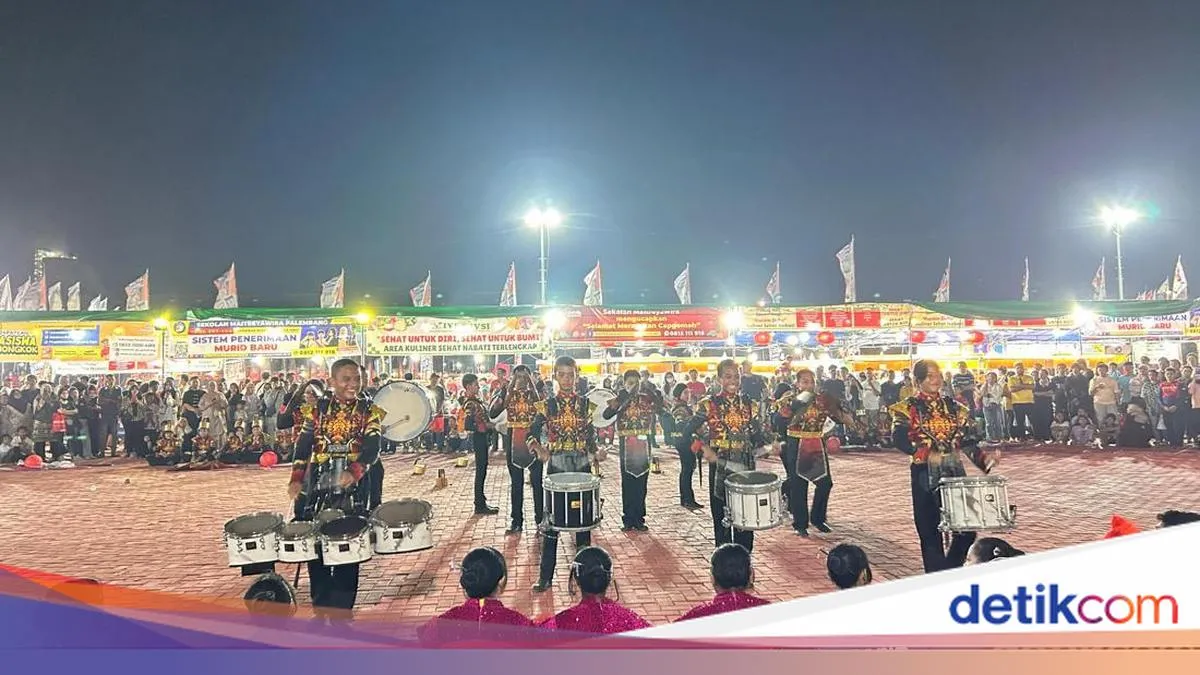 Marching Band Cakrawala Spensa Meriahkan Cap Go Meh di Pulau Kemaro