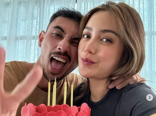 Jessica Iskandar dan Vincent Verhaag: Tanda Kebahagiaan Suami Istri