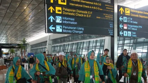 Pemerintah Imbau Jemaah Umrah Tunda Keberangkatan Akibat Ketegangan di Timur Tengah