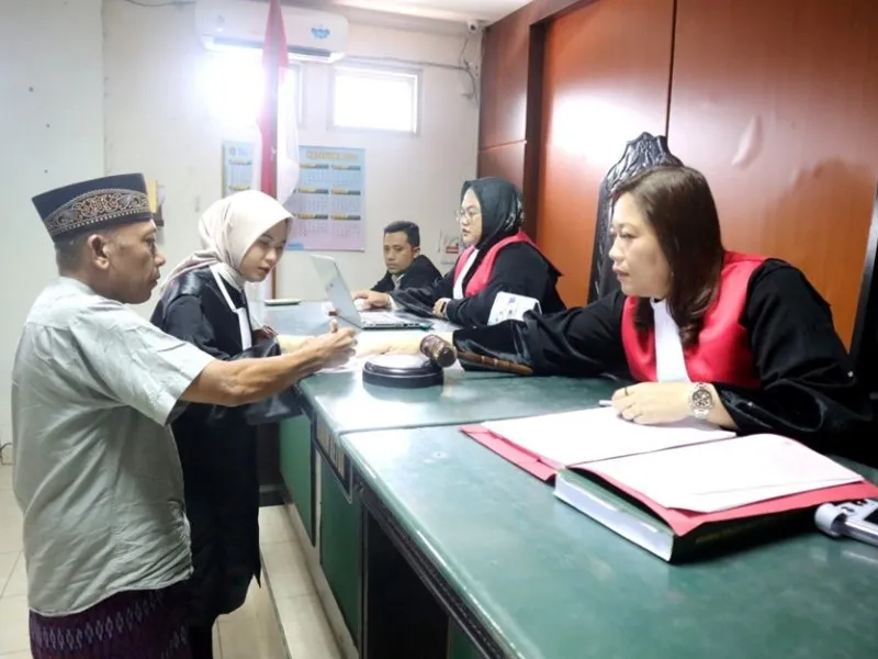 PN Praya Terapkan Pakta Integritas untuk Wujudkan Peradilan Bersih