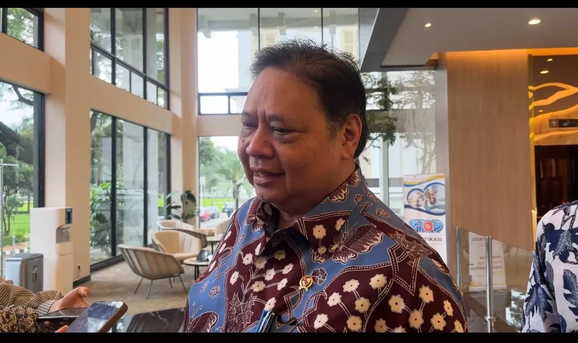 Airlangga Tanggapi Sorotan Fitch Terhadap Program MBG dan Danantara