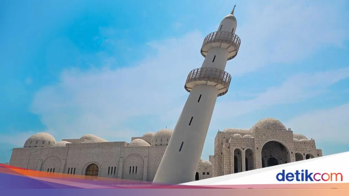 Menara Miring di Qatar: Daya Tarik Arsitektur Unik yang Aman
