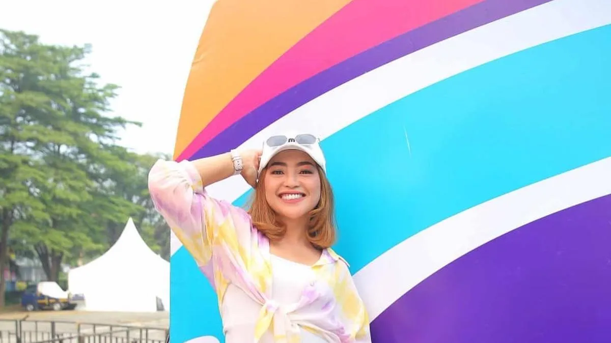 Kepergian Mpok Alpa Tambah Daftar Artis Wanita Indonesia yang Meninggal Karena Kanker