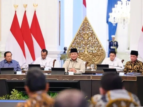 Prabowo Gelar Pertemuan Strategis dengan Elite Politik Bahas Isu Global
