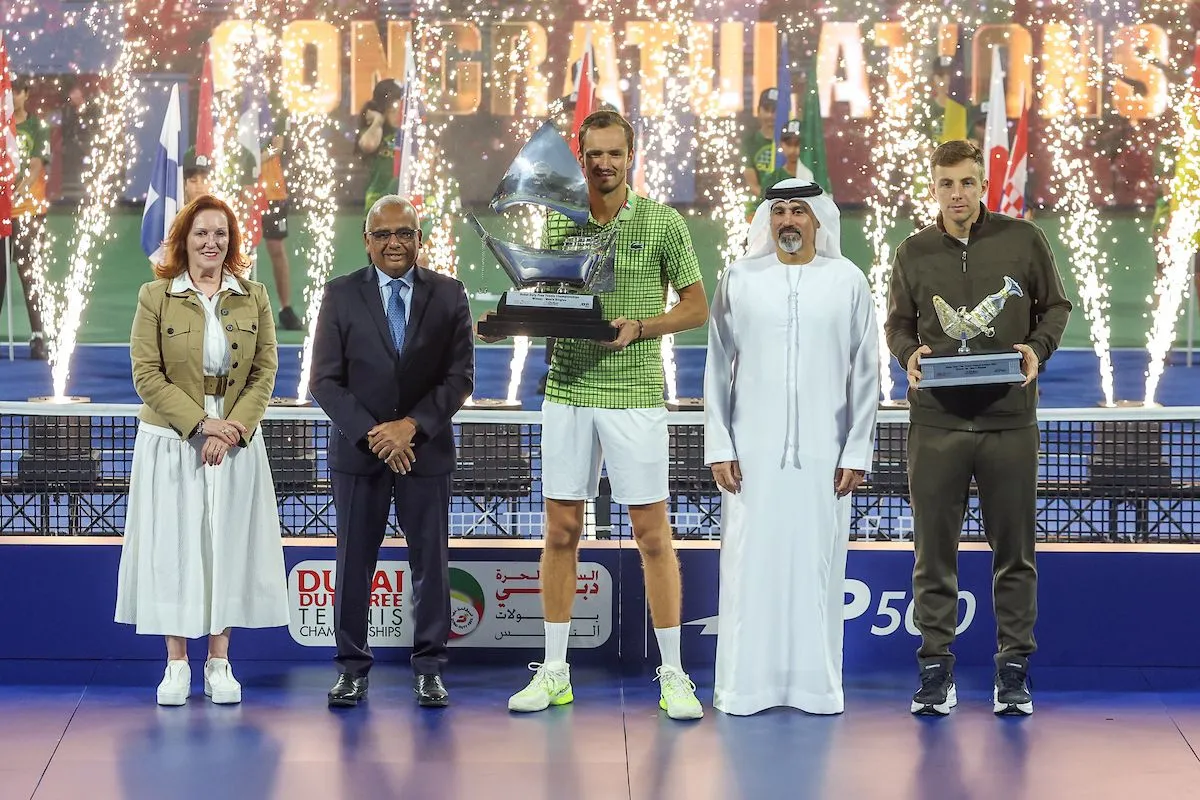 Medvedev Terancam Absen di Indian Wells Setelah Terjebak di Dubai