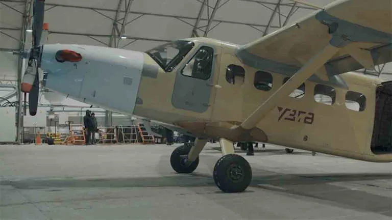 Penerbangan Perdana Prototipe Pesawat LMS-901 'Baikal' di UZGA