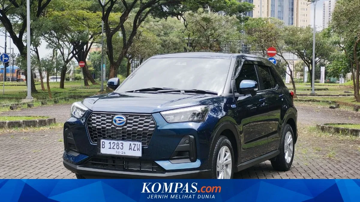 Daihatsu Rocky e-Smart Hybrid: Interior Simpel dan Fungsional