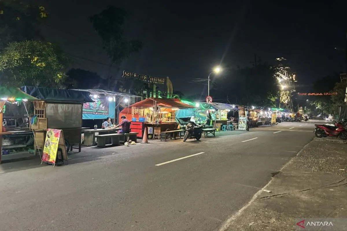 Kalimas Timur: Alternatif Berbuka Puasa Dekat Makam Ampel