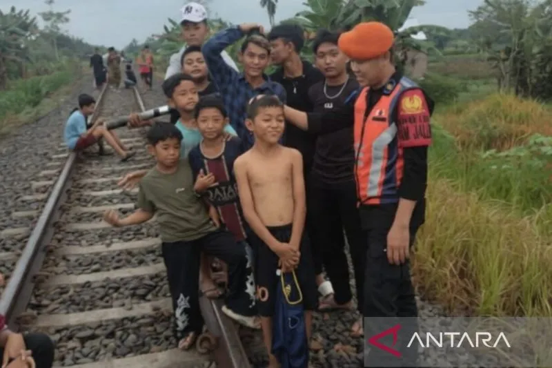 KAI Ajak Masyarakat Jaga Keselamatan Perjalanan Kereta Api