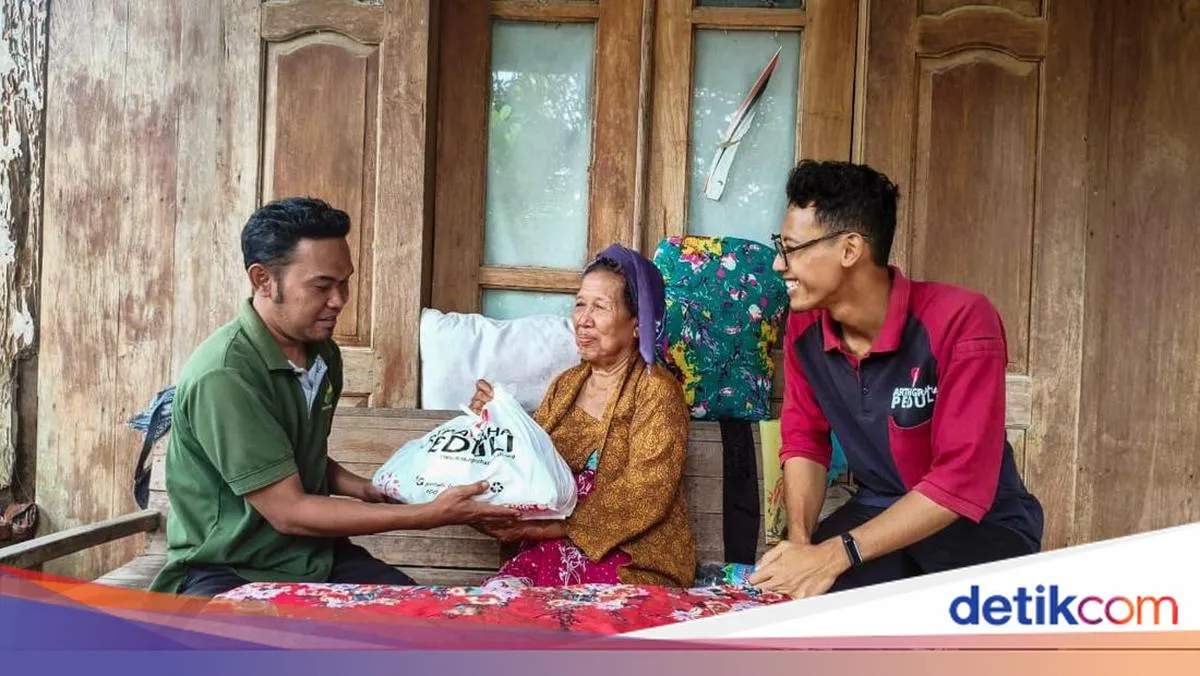 Artha Graha Peduli Gelar Pasar Murah dan Bagikan Takjil untuk Warga Ramadan 2026