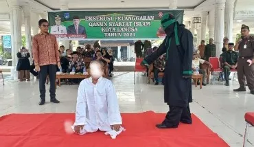 Eksekusi Cambuk Terhadap Juru Tulis Togel