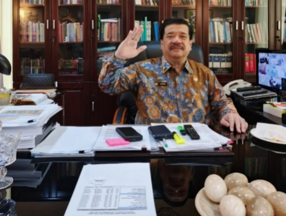 Kedaulatan dan Politik Luar Negeri Indonesia di Tengah Ancaman Informasi