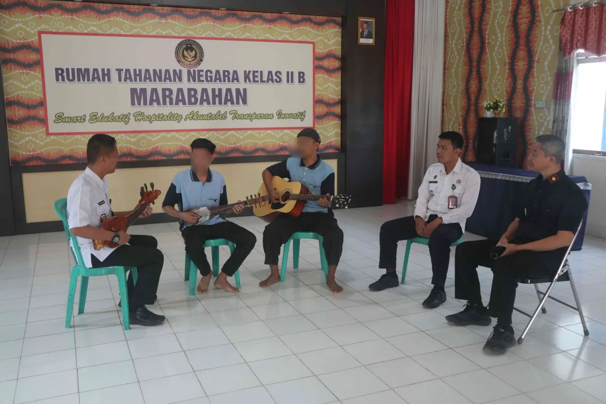 Rutan Marabahan Ajarkan Musik Panting untuk Lestarikan Budaya Lokal