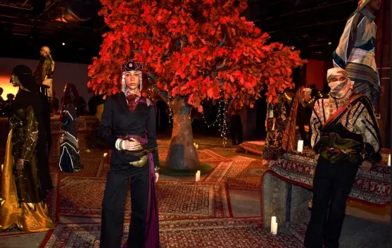 Desainer Kazna Asker Rayakan Berbuka Puasa di London Fashion Week