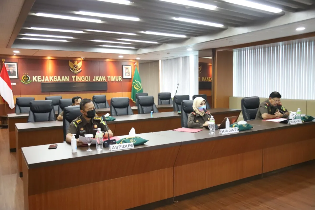 Kejaksaan Jatim Hentikan Penuntutan Dua Perkara untuk Keadilan Restoratif