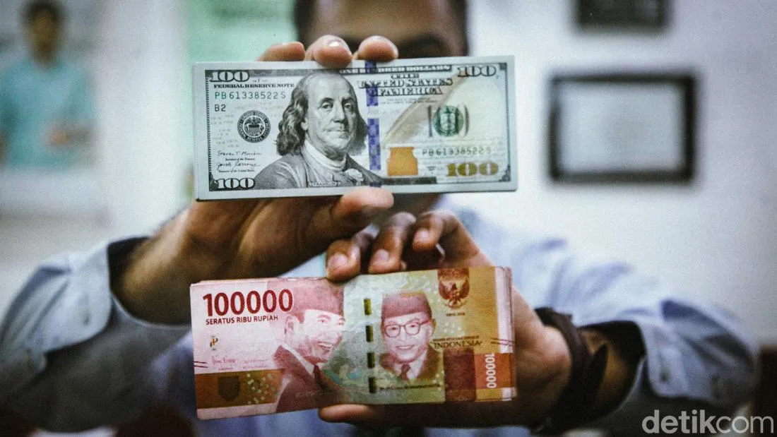 Rupiah Menguat, Dolar AS Tertekan di Pasar Asia