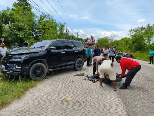 Polsek Kota Bangun Tanggapi Cepat Kecelakaan Lalu Lintas di Jalan Poros Kota Bangun–Tenggarong