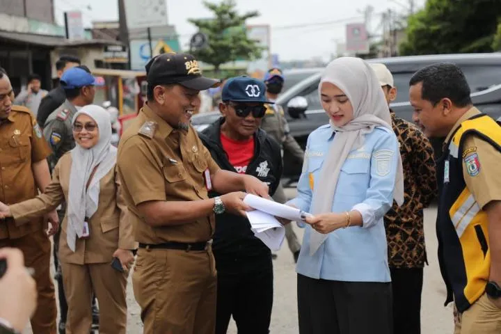 Wagub Jihan Tinjau Perbaikan Jalan Pringsewu–Pardasuka untuk Akses Transportasi Aman