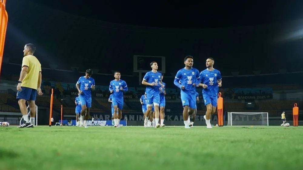 Bojan Hodak Terapkan Latihan Malam untuk Pemain Persib Selama Ramadan