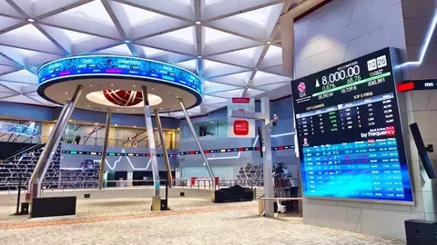 IHSG Stagnan di Level 8.235 dengan Transaksi Rp38,2 Triliun