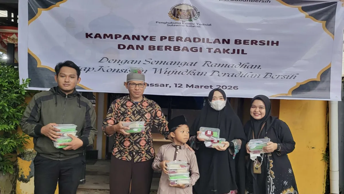 KY Sulsel Gelar Kampanye Peradilan Bersih dan Berbagi Takjil di Ramadan
