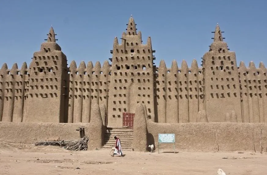 Masjid Agung Djenné: Keajaiban Arsitektur Lumpur dari Abad ke-13